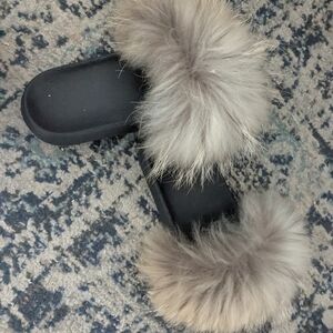 Faux Fur Fluffy Slides Slippers Size Euro 38-39 (Size 8 To 8.5)